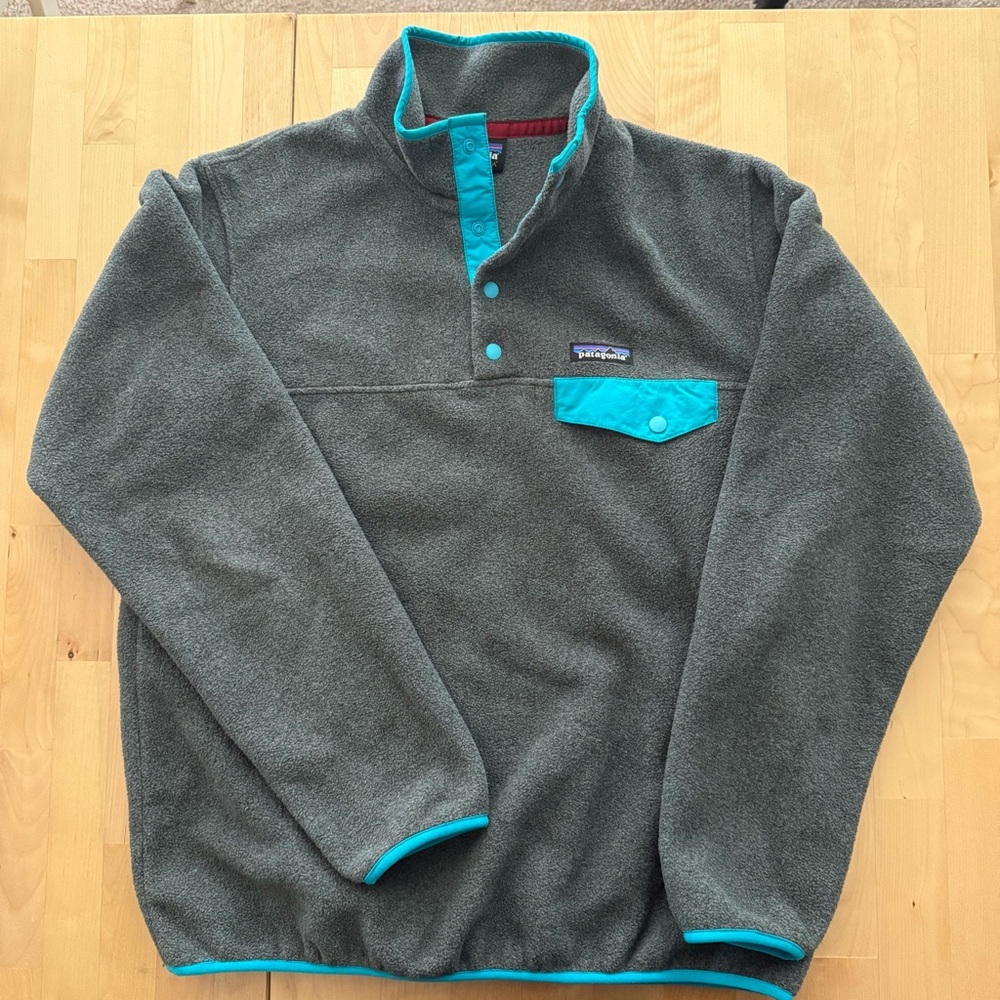 Patagonia Women’s Synchilla Pullover Fleece - size medium
